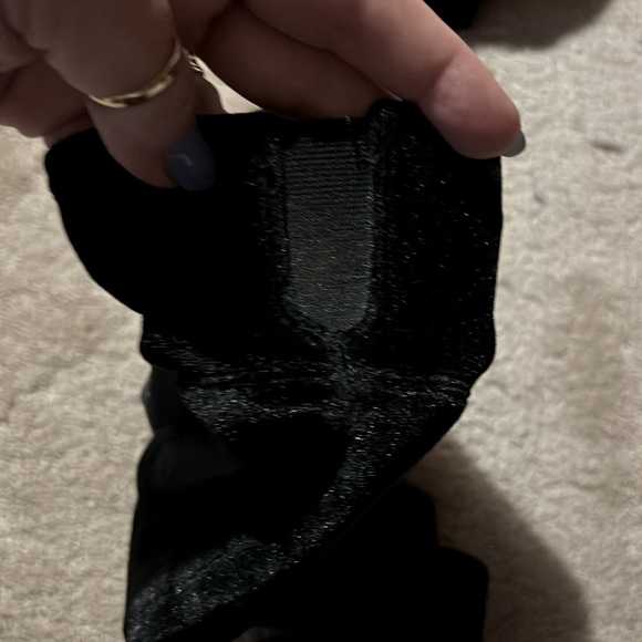 UNISA VELVET OVER KNEE BOOTs FOR WOMEN IN EUC - Picture 6 of 6